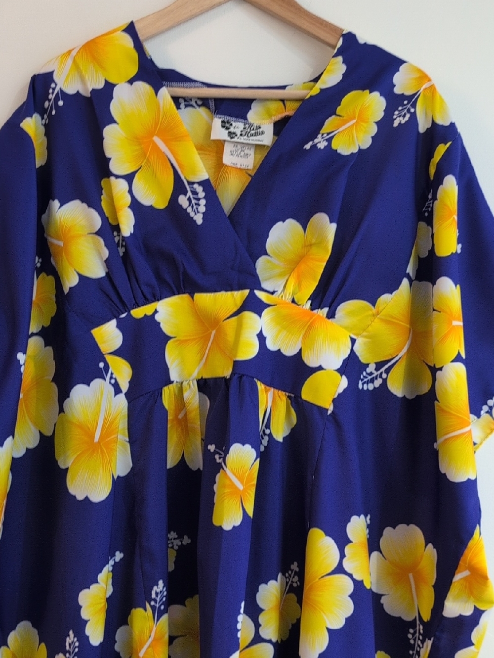 Vintage Hawaiian Kaftan / Swim Cover-up Floral Blue Summer Dress One Size
